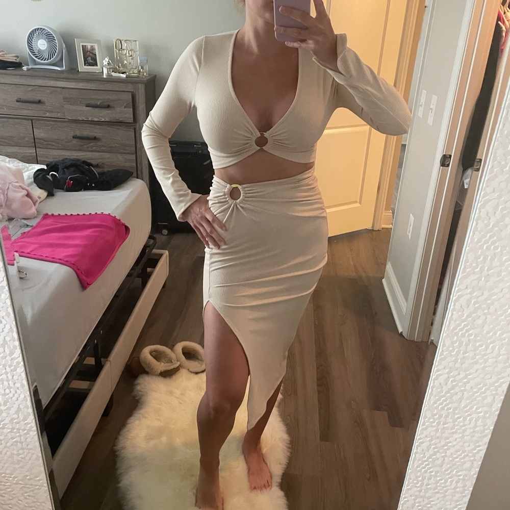 GORGEOUS NWT FORE SET